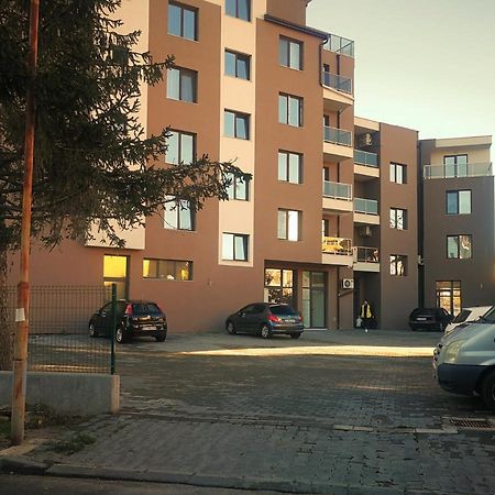 Kalina Apartment Kazanlak Kazanlŭk Exterior foto