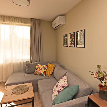 Kalina Apartment Kazanlak Kazanlŭk Exterior foto